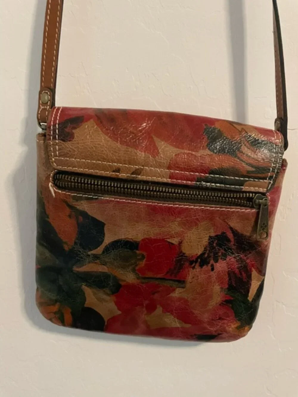 Patricia Nash Balluri Crossbody Bag in Spring Multicolor Floral Print.